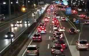 DA SE NOVA GODINA NE DOČEKA U AUTOMOBILU! <span style='color:red;'><b>Naplatne rampe</b></span> radiće BEZ MINUTA PAUZE 