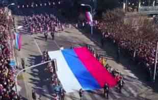 SVEČANI DEFILE U BANJALUCI: Najveći broj učesnika do sada, patrijarh služio Liturgiju (FOTO+VIDEO)