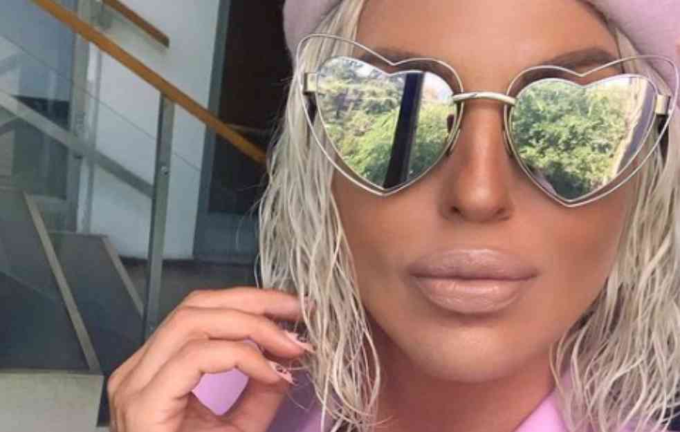 JELENA KARLEUŠA donela bitnu odluku, a tiče se njenog braka sa Duškom! (FOTO)