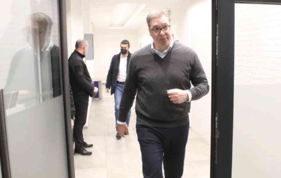 VUČIĆ: Nisam hteo da tražim popularnost preko NOVAKA ĐOKOVIĆA, ne spadam u ljude koji će da vode hajku protiv nevakcinisanih