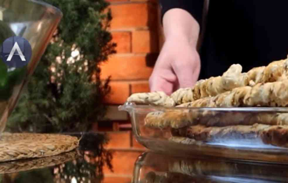 Savršena grickalica za časove dokolice! Hrskavi štapići od susama kojih NEĆETE MOĆI da se zasitite! (VIDEO)