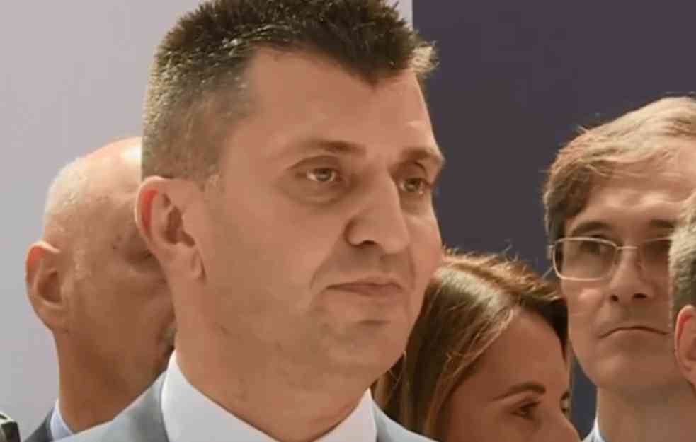 ZORAN ĐORĐEVIĆ: Hohštapleri i prevaranti, da li vas je ikada bar malo sramota?