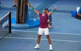 RASKRINKAN! I ZATO JE NOVAK NAJUREN: Evo šta <span style='color:red;'><b>Australijanci</b></span> rade da bi Nadal stigao do cifre 21! (FOTO)