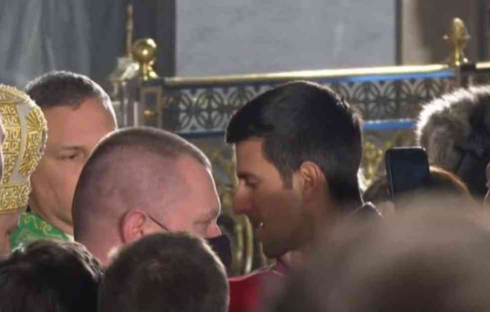 NOVAK SE PRIČESTIO: Đokovići na liturgiji u Hramu Svetog Save (FOTO)
