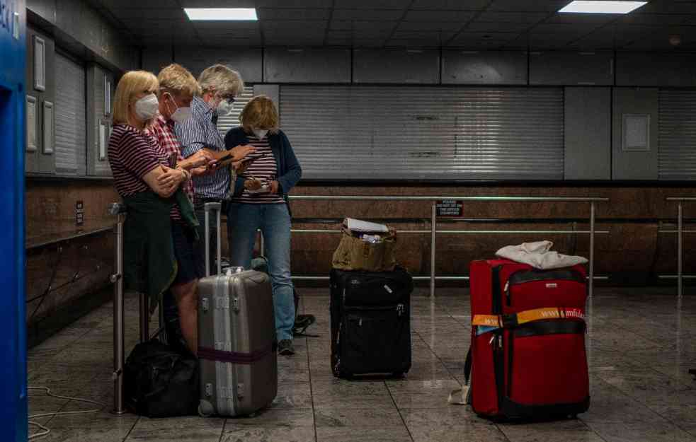 KOŠMAR SRPSKE DRŽAVLJANKE U DUBAIJU! Držali je zatočenu na aerodromu 9 dana, sumnjiče je za otmicu vlastitog deteta