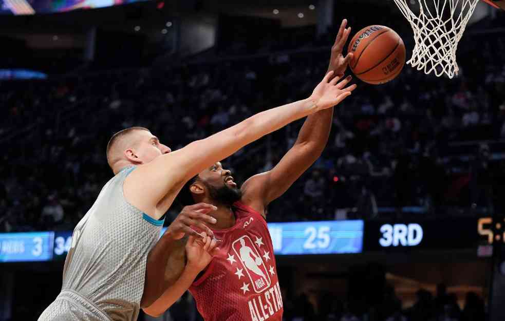 NIJE SVE U KOŠEVIMA: Asistencija Jokića Lebronu potez Ol - star meča u Klivlendu (VIDEO)