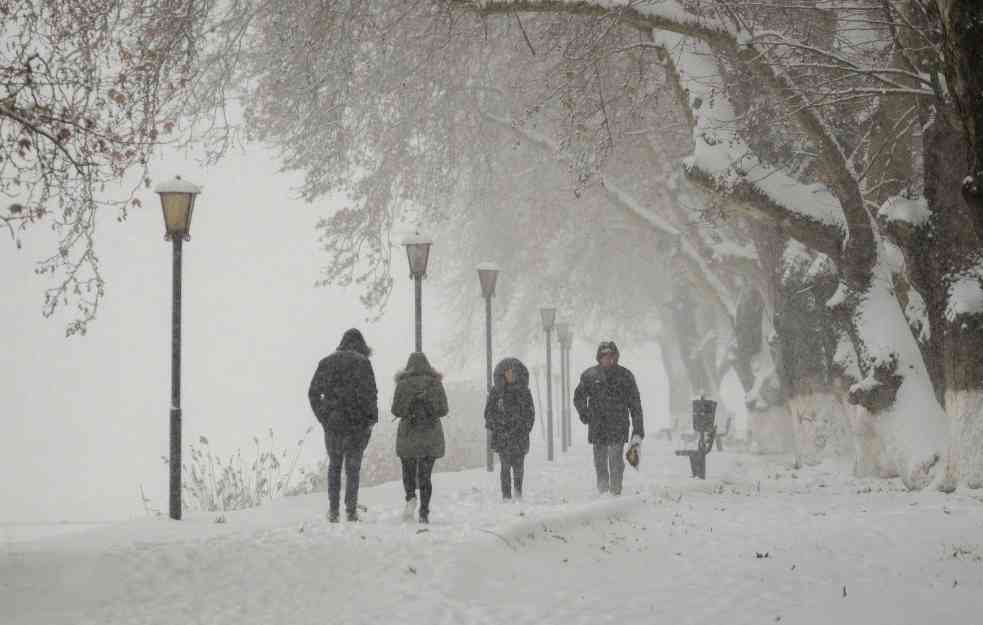 UPALJEN ŽUTI METEOALARM ZA POLA SRBIJE! Očekuje nas potencijalno opasno vreme