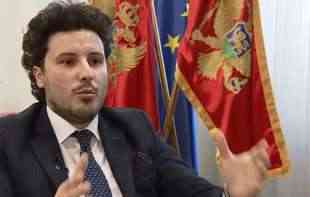 NE ZNA VIŠE ŠTA RADI: Plašim se da je IZGUBIO svaki KOMPAS