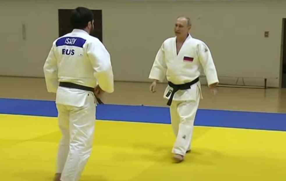 SVI MU OKRENULI LEĐA: Vladimiru Putinu oduzet i crni pojas