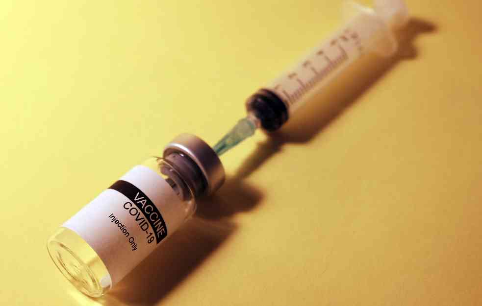   LISTA SIMPTOMA KORONE SVE DUŽA: Ako ovo primetite kada odete u toalet obavezno uradite PCR TEST