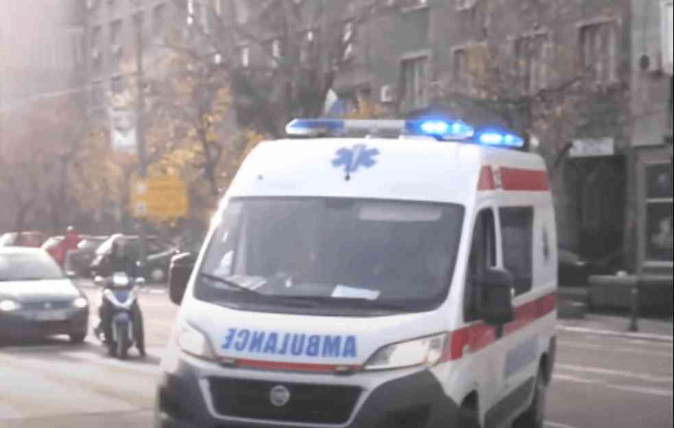 POKUŠAJ SAMOUBISTVA U BEOGRADU: Muškarac (80) skočio sa drugog sprata