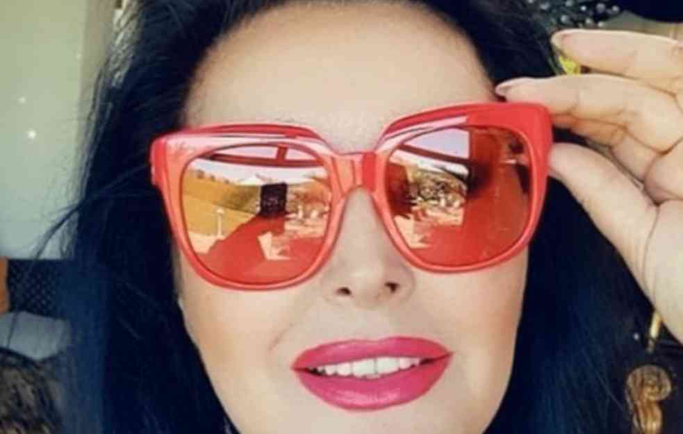 SAMO UŽIVO! Ovo ne može drugačije: Dragana Mirković u ŽEŠĆOJ AKCIJI na Maldivima (FOTO)