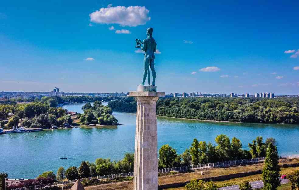 Temperature danas preko 20 stepeni, ali može nas iznenaditi i kiša