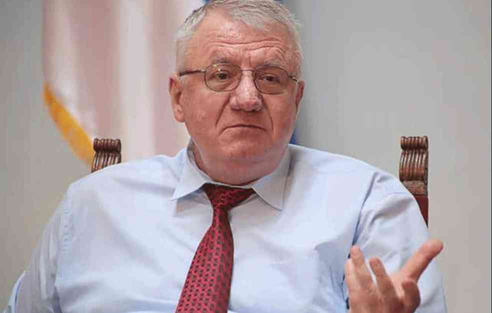 Šešelj - POMILOVAO BI SVE ROBIJAŠE KOJI SU RATOVALI ZA SRBIJU