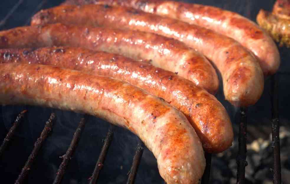 KOBASICA KRATI ŽIVOT! NAUČNICI IZRAČUNALI: Samo jedan gram oduzeće vam 27 sekundi postojanja