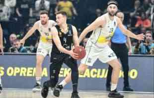 PROVOKACIJA! GRUVALO IZ SVLAČIONICE! Turci uz ovu pesmu <span style='color:red;'><b>pecka</b></span>li Partizan (VIDEO)