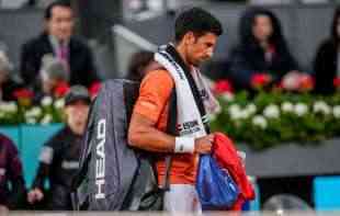 NOVAK SE BORI ZA POLUFINALE MADRIDA! Poznat <span style='color:red;'><b>termin meča</b></span> sa Hurkačem (FOTO+VIDEO)