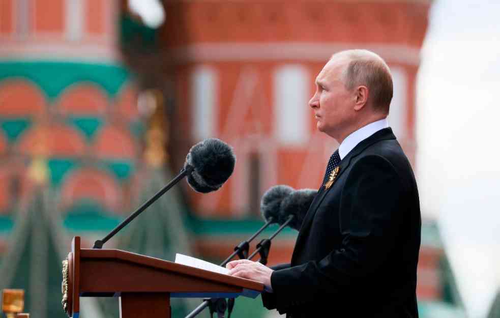 Britanski Telegraf: Dok nudi mir, Putin testira Trampovo strpljenje?