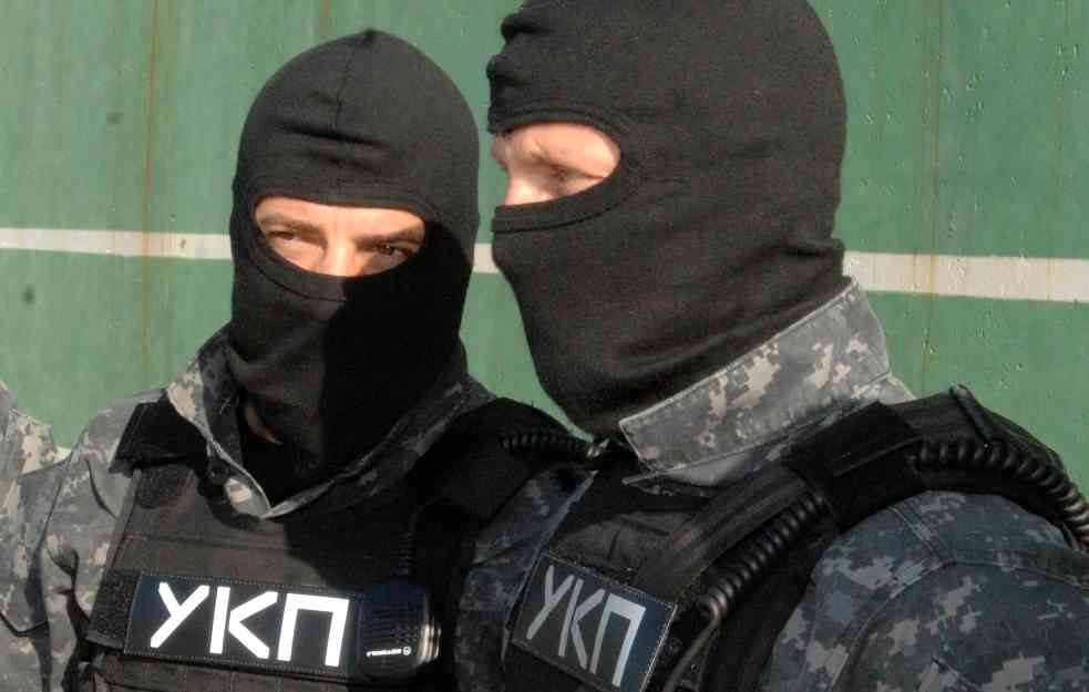 Pao sa osam kila trave u skupocenom maseratiju, poznat policiji od ranije