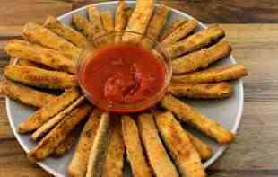 RECEPT ZA TIKVICE NA DRUGAČIJI NAČIN: Lažni <span style='color:red;'><b>pomfrit</b></span> od sezonskog povrća