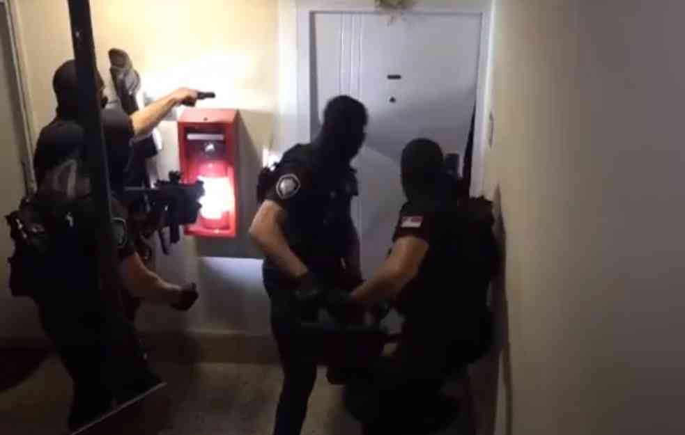 POHAPŠENI  ZBOG MILIONSKE MALVERZACIJE! Zloupotrebili položaje i oprali gomilu novca (VIDEO)