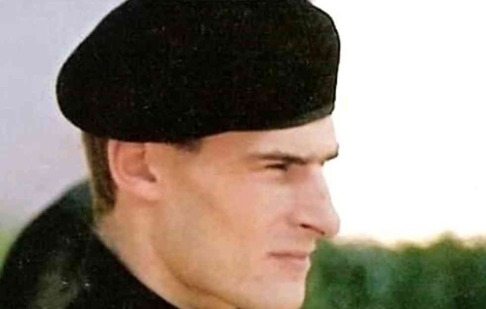 LEGIJIN KUM 20 godina sam i ovako provodi dane na ROBIJI u ZABELI