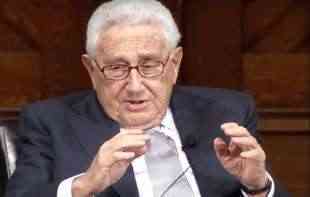 TUNKU VARADARAJAN (The <span style='color:red;'><b>Wall Street</b></span> Journal): Kisindžer na 100. rođenan: Ukrajina pripada NATO-u
