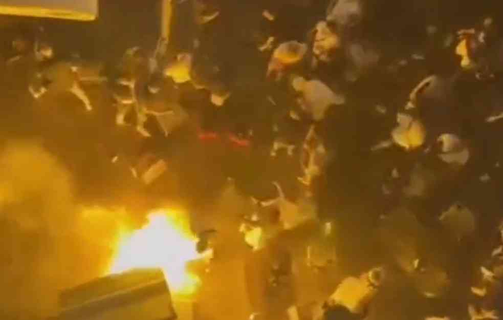 BRUTALNO U RIJECI: Hrvatski navijači žestoko napali Šveđane, došlo do krvavog obračuna (VIDEO)