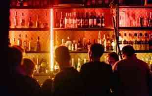 Roditelji pozajmljuju za izlazak deteta u grad, a sve više traže <span style='color:red;'><b>pomoć stručnjaka</b></span>