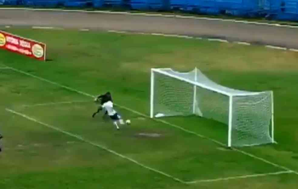 SMEŠNA STRANA SPORTA: Najluđi autogol ikada