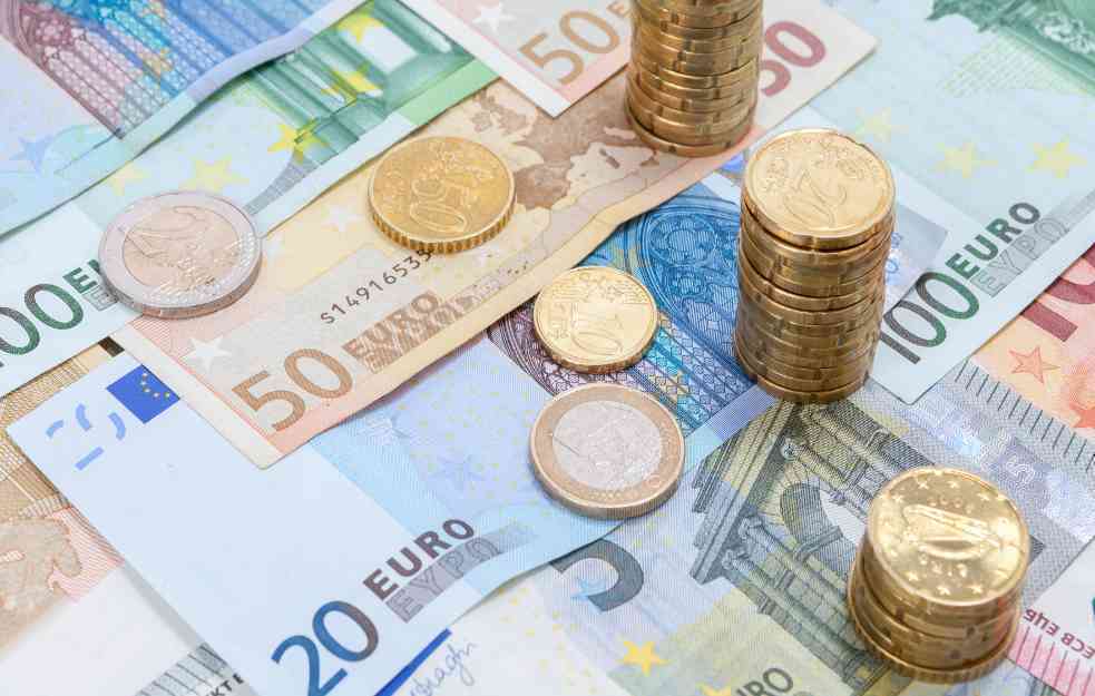 Šta da očekuju zaduženi u evrima od 1. januara 2025. godine?