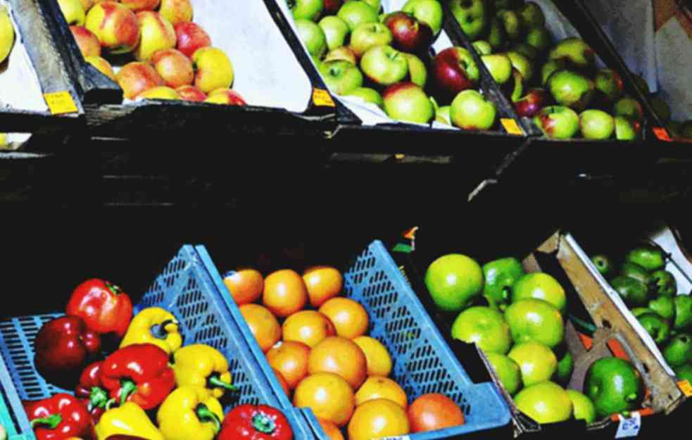 VOĆNA SALATA U PROLEĆNIM DANIMA : Osvežavajuća i zdrava