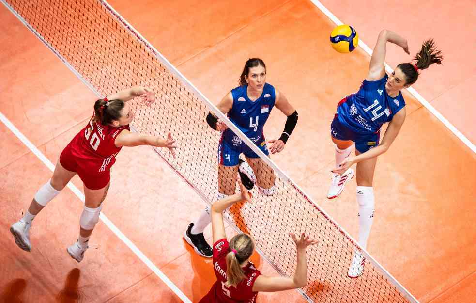 ZASLUŽENO: odbojkašicama po 30.000 evra za svetsko zlato