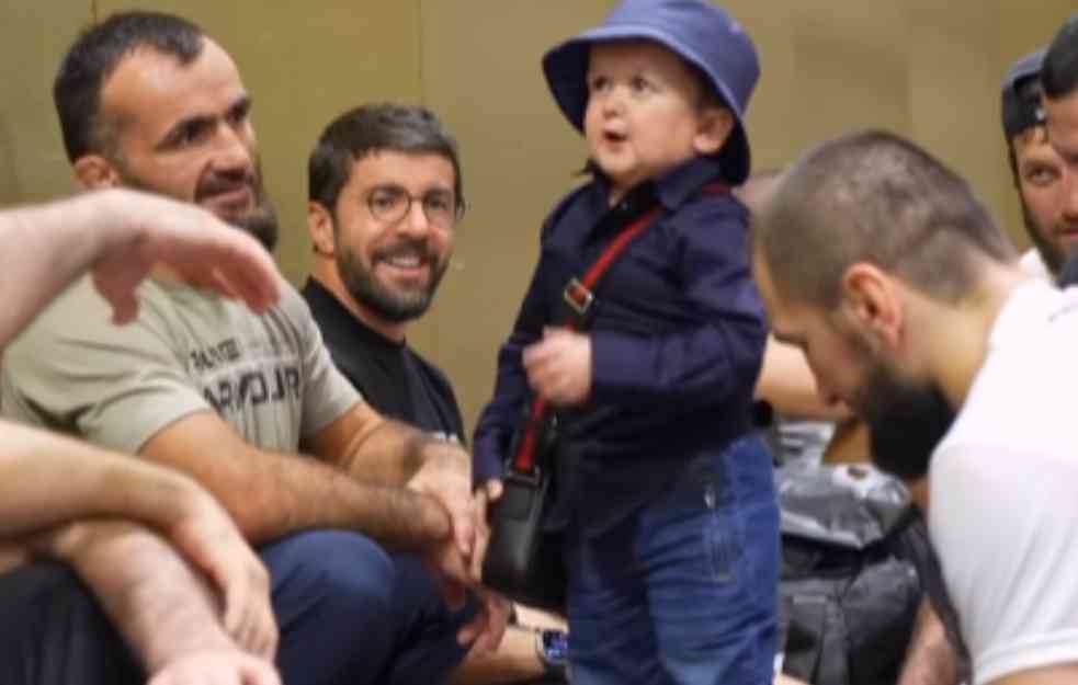 Najpopularniji je u UFC-u a zapravo nije borac (VIDEO)