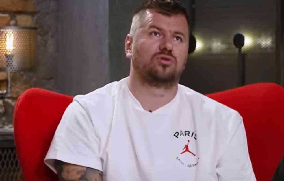 Janjuš izgubio, pa morao da uradi nešto neočekivano: 