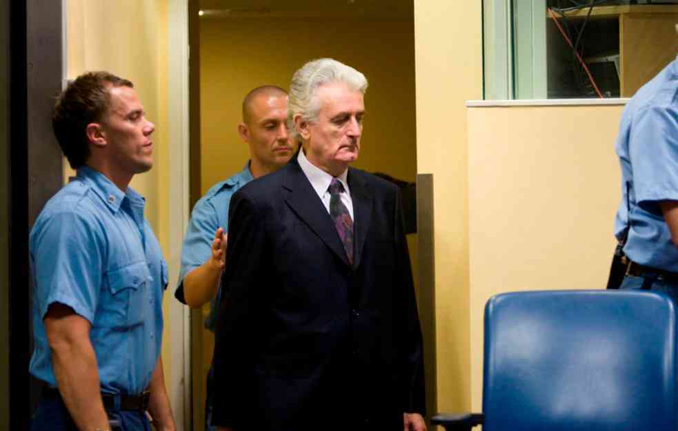GORAN PETRONIJEVIĆ: Karadžića drže u zarobljeništvu