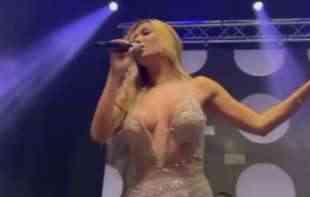 Tea Tairović: <span style='color:red;'><b>Providna haljina</b></span> otkrila sve (VIDEO)