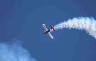 TEŠKE POVREDE PUTNIKA: Avion se srušio na <span style='color:red;'><b>dalekovod</b></span> u Merilendu