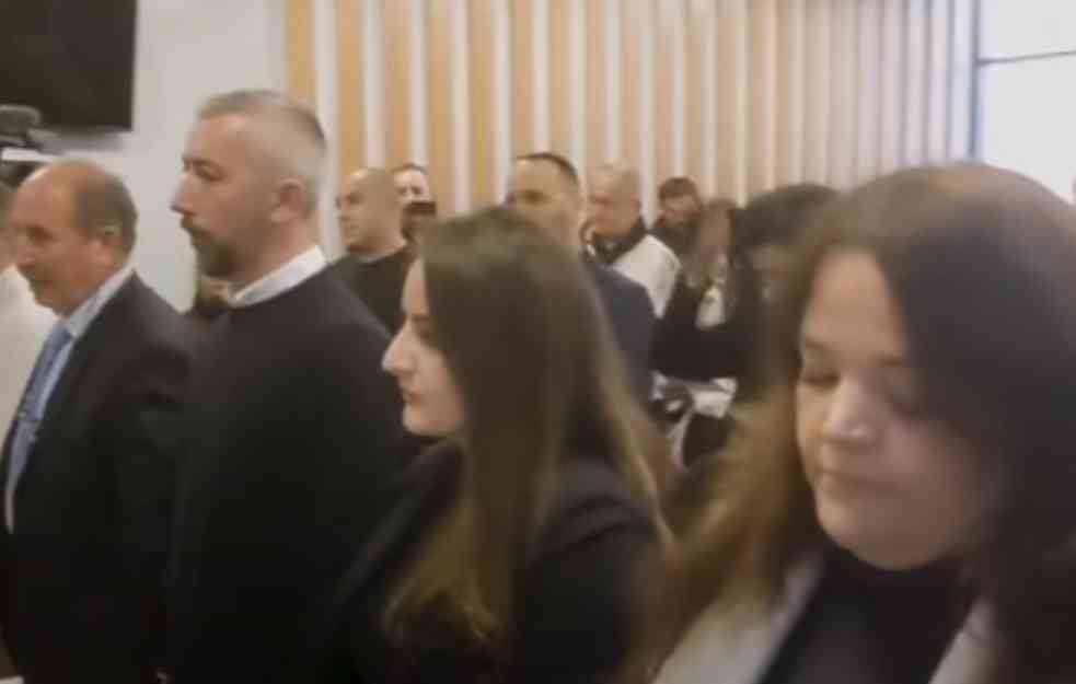 SAMO JEDAN SRBIN MEĐU ODBORNICIMA: U SO Severna Mitrovica položena zakletva (VIDEO)