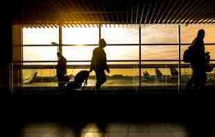 <span style='color:red;'><b>MAKEDONIJA</b></span> PONOVO NA METI DOJAVA O BOMBAMA: Međunarodni aerodrom u Skoplju evakuisan zbog dojave o bombi