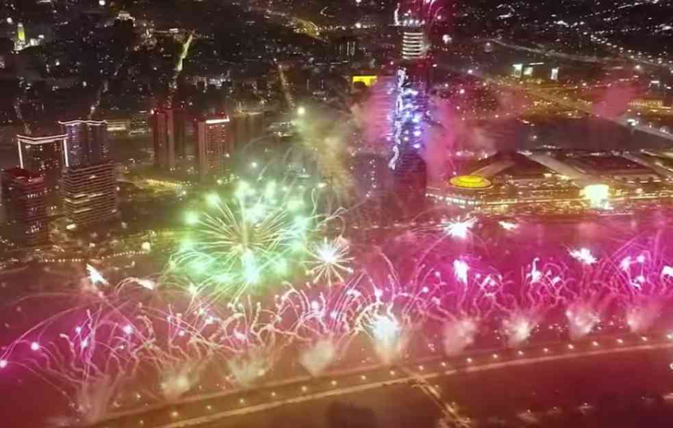 OVO JE DETALJNA RAČUNICA: Planine, metropole ili restoran? Novogodišnja noć košta i nekoliko stotina evra
