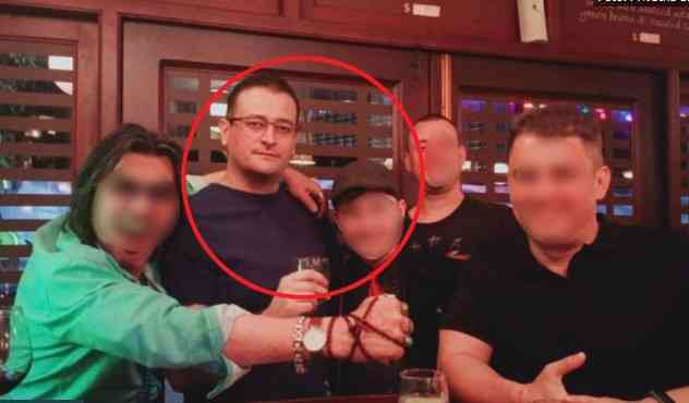 POSLEDNJA SLIKA UBIJENOG SRBINA U KAMBODŽI KRIJE TAJNU: Strahinja u zagrljaju svog egzekutora! TRAGA SE ZA AMERIKANCEM (FOTO)