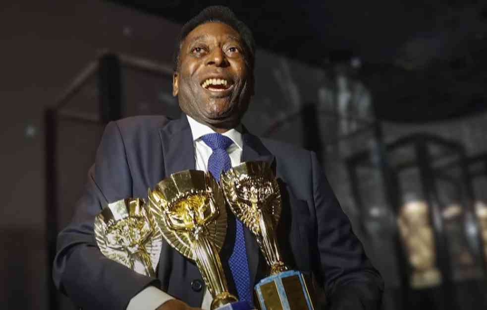 PELE JE MRTAV, ALI JE PELE BESMRTAN! Svet se oprašta od KRALJA FUDBALA! HVALA TI ŠTO SI NAM BIO IDOL!