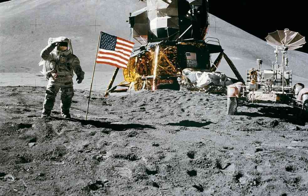 BIO U SVEMIRU DAVNE 1986.GODINE: Preminuo astronaut koji je bio član prve misije Apola sa posadom