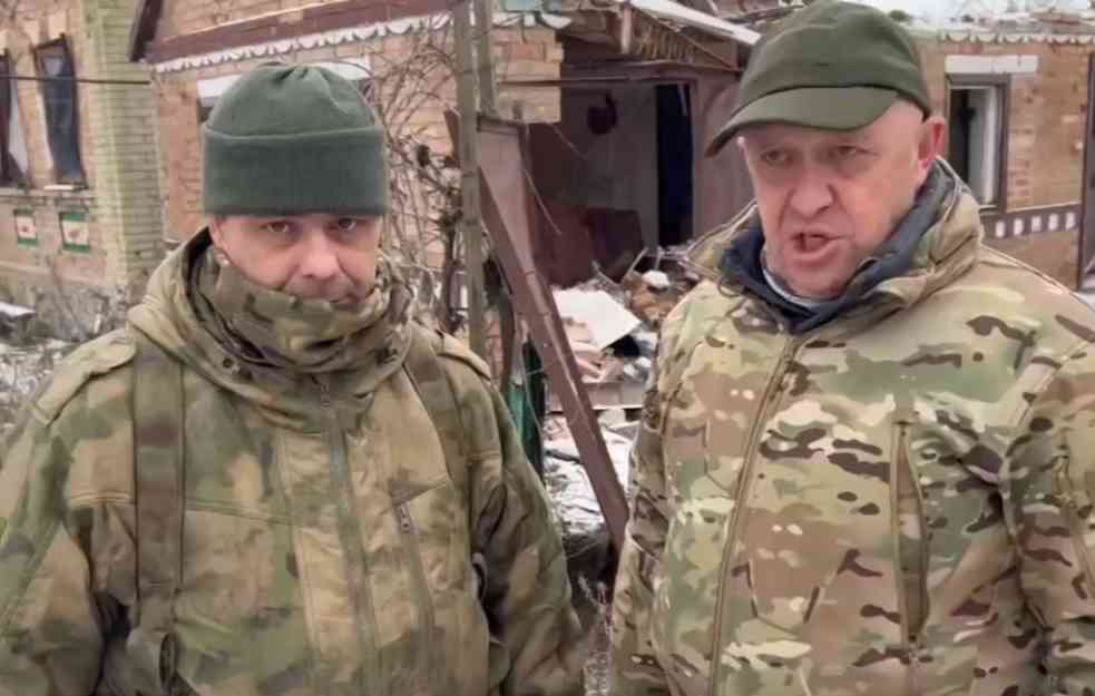 SOLEDAR JE PRIKLJEŠTEN I RASKOMADAN, EVO KO JE PREDVODIO JURIŠ: Prigožin predstavio komandanta! (VIDEO)