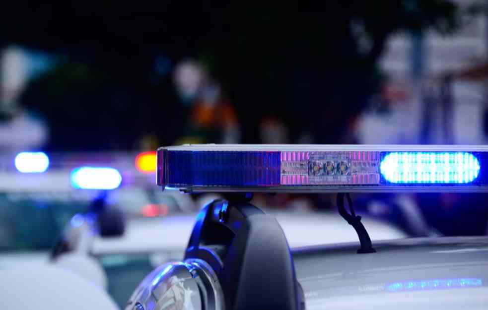 POKRENUTA POTERA POSLE SNIMKA NASILJA! Policija traga za siledžijeom iz Sremske Mitrovice