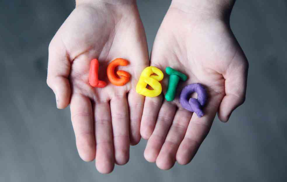 NE ŠALE SE: Uganda uvodi smrtnu kaznu za homoseksualnost