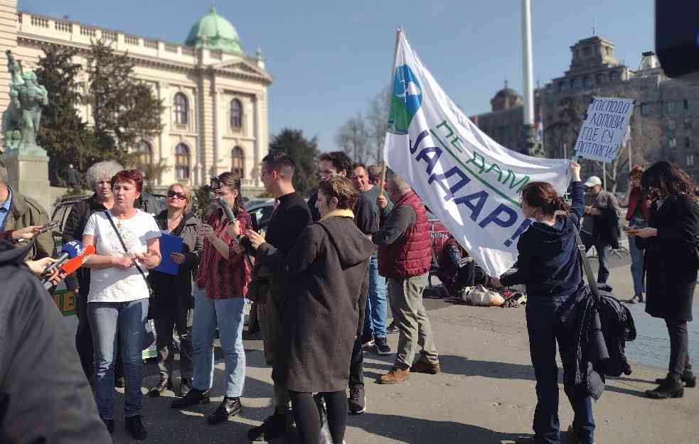 PISMO HILU IZ ISTORIJSKIH PRANJANA: ČAST SRPSKOG SELJAKA ne prepušta grobove predaka i živote potomaka stranim kompanijama