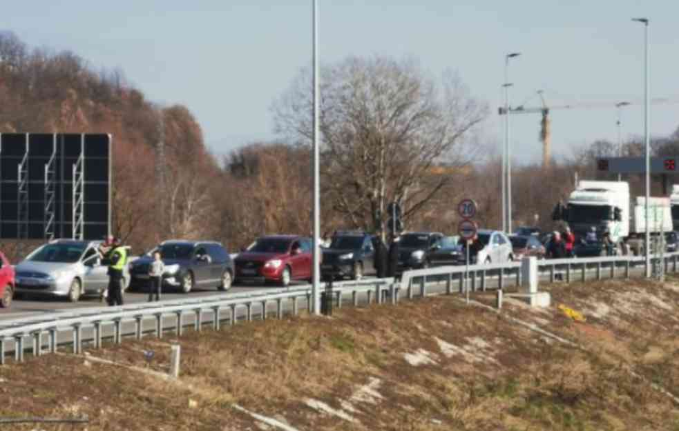 BLOKADA NA AUTO-PUTU MILOŠ VELIKI : Zatvorene petlje Preljina i Pakovraće u oba smera, ovo su alternative