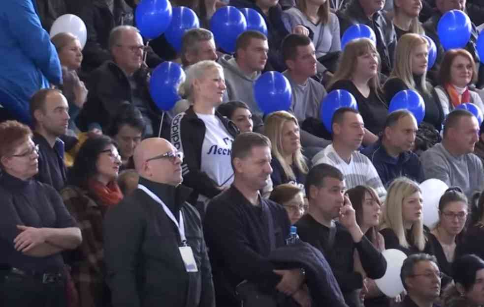 DRAMA MEĐU NAPREDNJACIMA! OTKRILI CINKAROŠE U SVOJIM REDOVIMA: Stoka su oni izdajnička! Treba nam ko to radi (FOTO)
